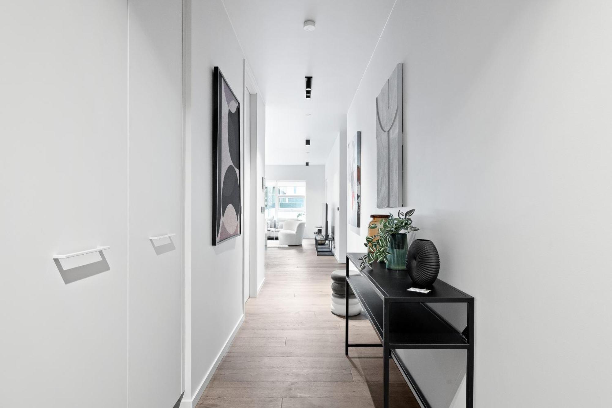 Vibrant Hafnatorg I Spacious Property With Expansive Garage ريكيافيك المظهر الخارجي الصورة
